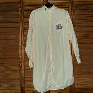 The Disney Store Embroidered‎ Tigger Yellow Sleep Shirt Size Small/Medium
